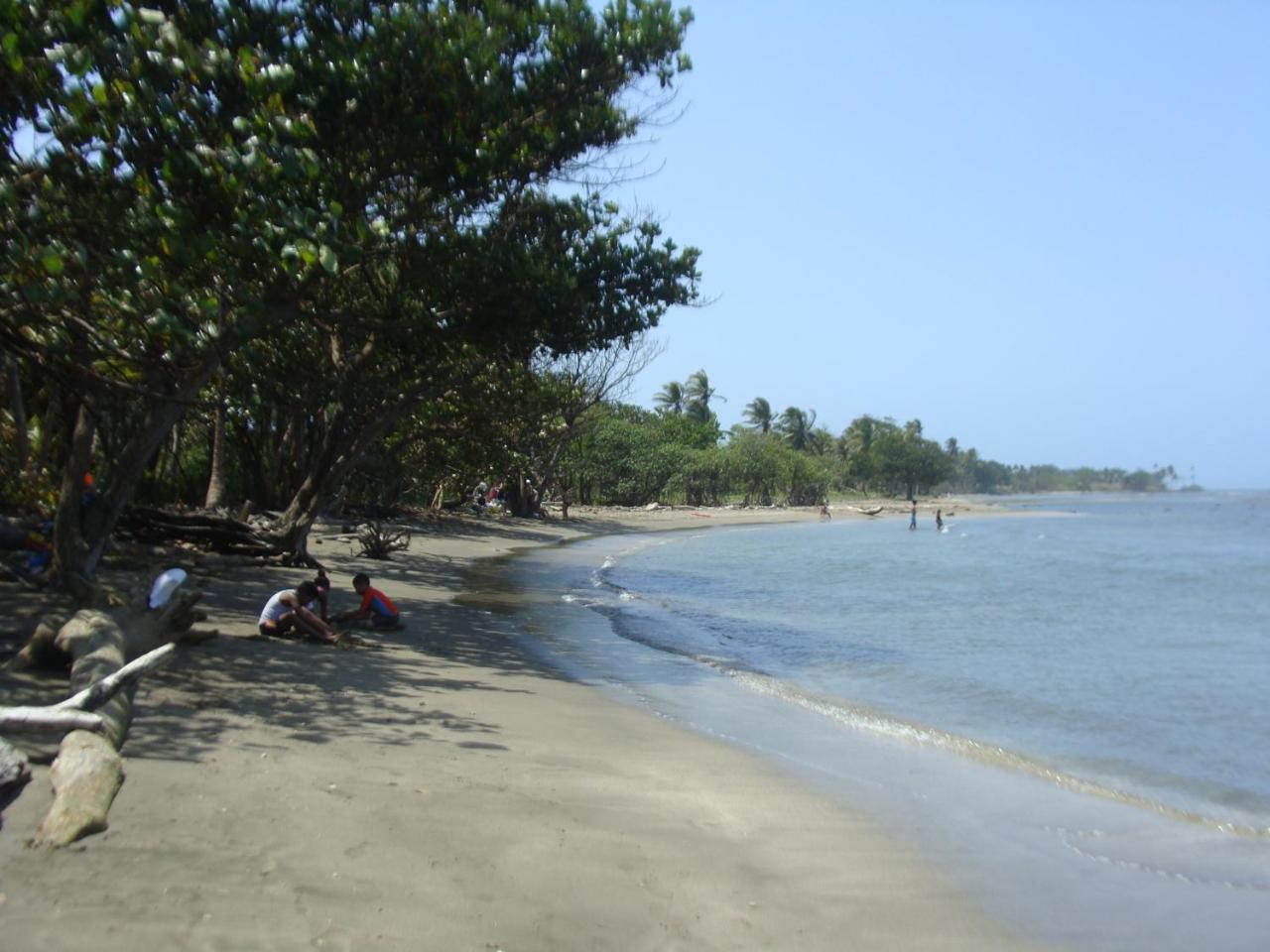 Apartamento En Balabeach Maria Chiquita In Front Of The Beach 2Hab Colon Luaran gambar